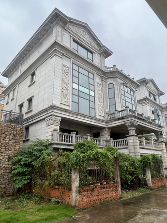 【碧丽山庄】南宁市青秀区仙葫大道中89号C区5号的别墅