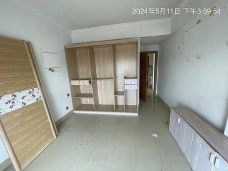 【龙光·普罗旺斯】南宁市江南区白沙大道109号龙光·普罗旺斯向日葵庄园10号楼1单元2005号不动产【含室内装修、附着物等】及不动产内家具物品一批