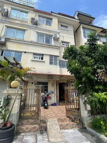 【八桂绿城湖景新苑】南宁市江南区壮锦大道31号八桂绿城湖景新苑11栋4号房【不动产权属证号:桂(2019)南宁市不动产权第0298891号】