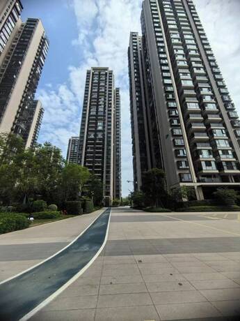 【保利领秀前城领誉府】南宁市青秀区凤岭南路16号保利领誉府16号楼二十层2001房