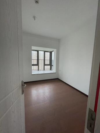 【碧桂园·公园壹号】南宁市江南区智兴路9号碧桂园·公园壹号10号楼十六层1605号不动产【含室内装修及附着物等】