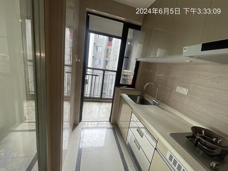 【合景·天峻广场】南宁市邕宁区龙岗大道2号合景·天峻广场55号楼2单元二十八层2804号不动产【包含室内装修、附着物等】