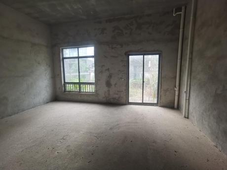 【八桂凤凰城】南宁市江南区友谊路吴圩段69-1号八桂凤凰城·凤江园11号楼103号不动产