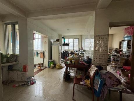【万秀小区】南宁市西乡塘区秀厢大道东段39号万秀小区1栋2单元6层604号房