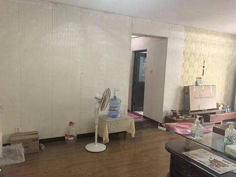 【荣宝华商城】南宁市江南区星光大道223号荣宝华商城A-8号楼2单元405号不动产