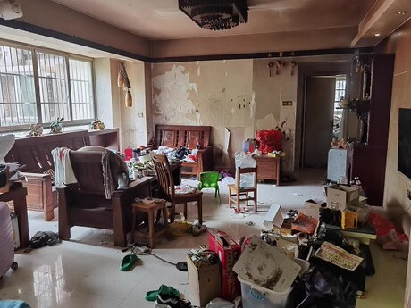 【蓝宝国际】南宁市青秀区铜鼓岭路1号蓝宝国际雨林轩2单元201号