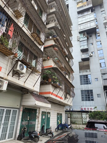 【广西新闻中心综合大楼】南宁市青秀区竹园路2号1栋1单元501号房产