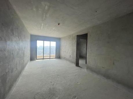 【龙光阳光河畔】南宁市兴宁区秀厢大道111号龙光阳光河畔1号楼二十七层2705号房