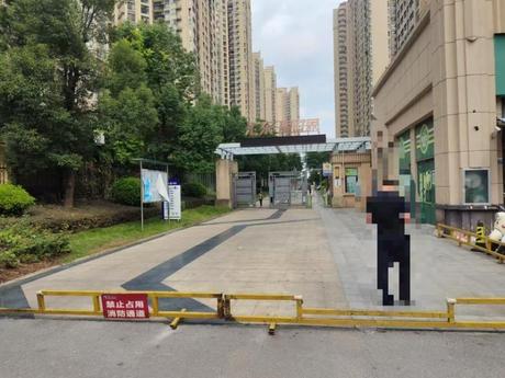【汇东凯旋城】南宁市江南区金阳路38号汇东凯旋城8号楼1单元二十二层2203号