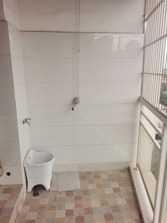 【恒大·苹果园】南宁市青秀区青环路82号恒大·苹果园金色阳光25号楼16A03号不动产和不动产内家具物品一批
