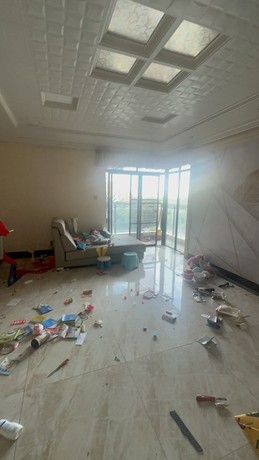 【香樟林】南宁市兴宁区望州南路188号香樟林住宅小区5号楼1单元303号