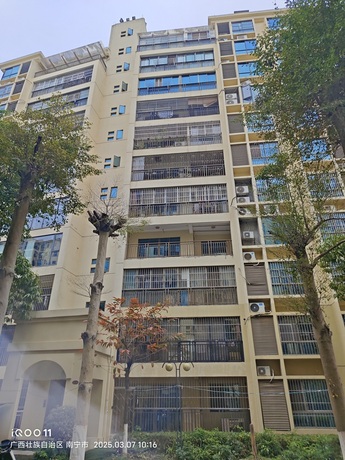 【龙盘居】南宁市青秀区龙盘路2号龙盘居小区二期12号楼一单元一层102号房产