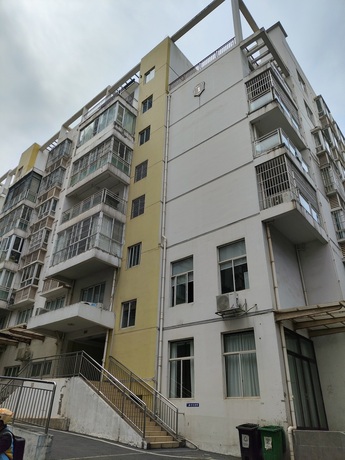 【恒大·苹果园】南宁市青秀区青环路82号恒大·苹果园金色阳光1号楼3单元406号房