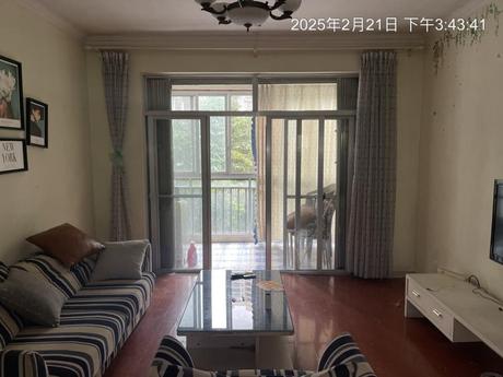 【同和华彩美地】南宁市兴宁区长兴路9号同和华彩美地A区A-8(1)栋2单元402号不动产【含室内装修、附着物等】