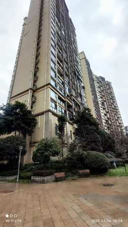 【四季豪廷】成都市郫都区郫筒镇龙腾二路27号1栋3单元25层2501号