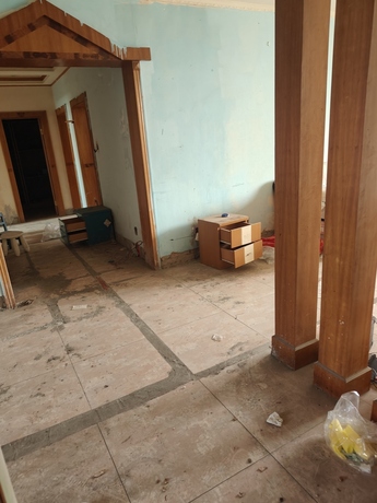 【紫瑞街93号院】成都市新都区新都镇紫瑞街93号1栋2单元6层10号住宅