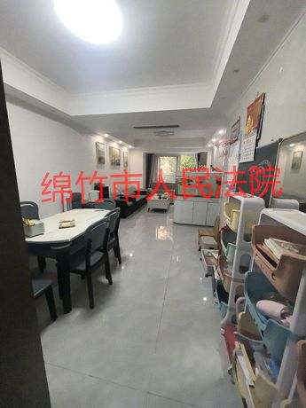 【香槟城公园】四川省成都市龙泉驿区西河镇西河大道295号香槟城2栋2单元2层203号