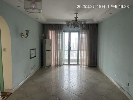 【瀚林时代广场】南宁市西乡塘区永和路19号瀚林时代广场21号楼1单元二十八层2803号不动产及不动产内家具物品一批