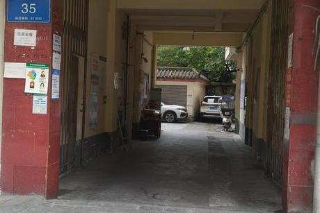 【大观街11栋】都江堰市灌口镇大观街11栋3单元2层1号房屋