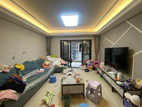 【金科观天下】南宁市西乡塘区罗文大道6号金科观天下B区9号楼十一层1105号不动产【含室内装修、附着物等】