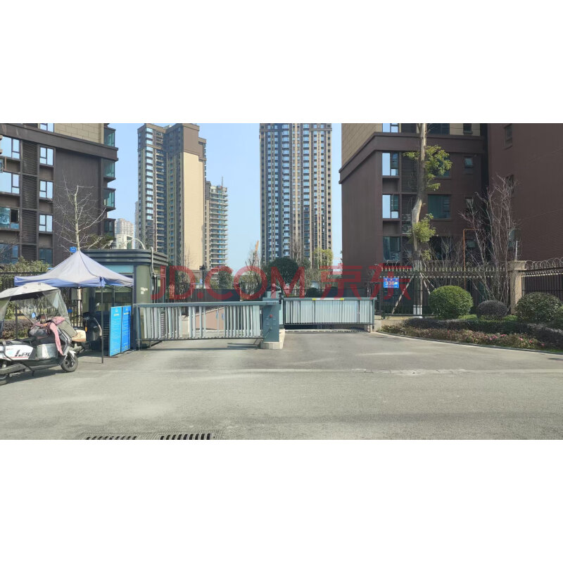 【鹭湖宫17区】成都市温江区万春镇春燕路336号2栋1单元30层3002号房屋