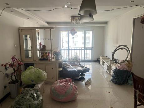 【翰林上岛】四川省成都市双流区西航港街道临港路三段8号8栋1单元14楼1404号房屋及添附装修设施