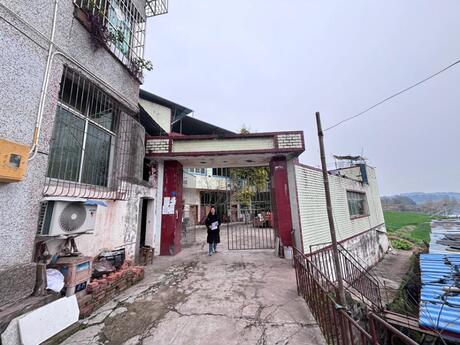 【武镇安兴街30号1-3层】简阳市平武镇安兴街30号1-3层