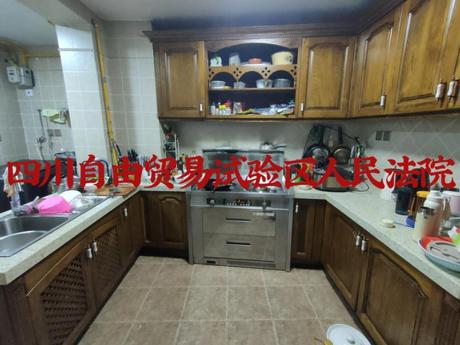 【东山国际新城E区】成都市龙泉驿区龙泉街道芦溪路95号附东山国际新城E区号10栋1楼4号