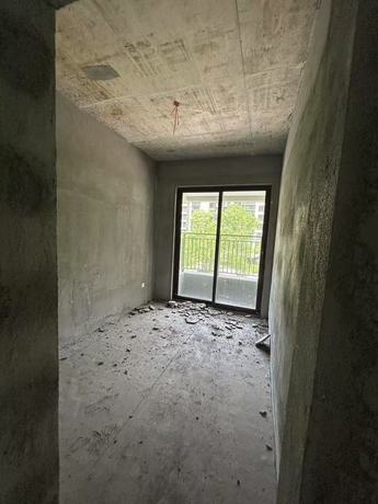 【东方宸院溪苑】南宁市兴宁区那况路18号交投地产融创东方宸院溪苑9号楼住宅2单元三层302号房