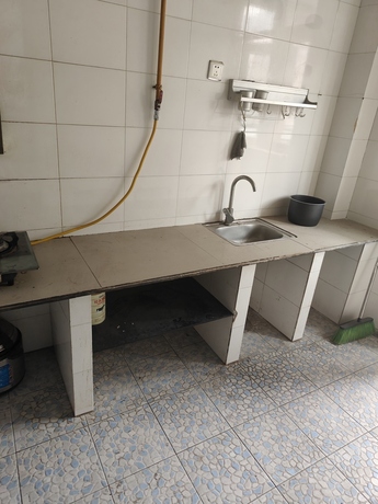【丽景东湖】成都市新都区新繁镇滨江西路113号11栋1单元4层8号住宅