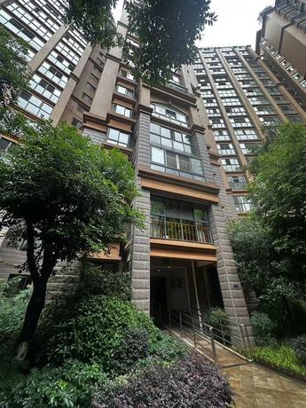 【置信逸都丹郡F区】彭州市天彭镇回龙西路61号4栋1单元3楼1号房屋(不含室内物品)