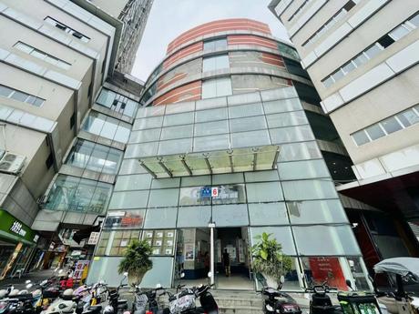 【新城市广场】成都市青羊区西大街19号4栋2单元30楼540号房屋及附着装修