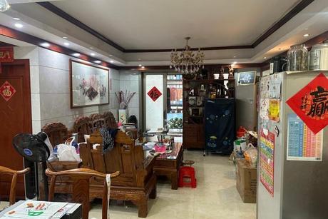 【港保苑】南宁市良庆区五象大道666号港保苑1号楼1单元七层702号不动产