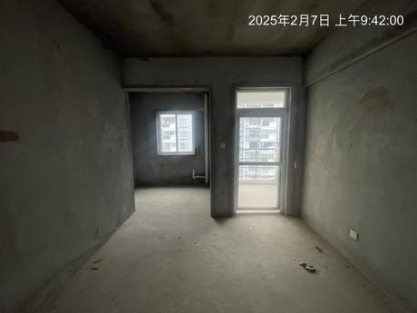 【鑫龙小区】南宁市青秀区越秀路2号鑫龙小区7号楼1单元902号不动产
