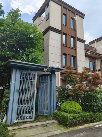 【保利茶田小院】成都市蒲江县成佳镇茶田小院1号40栋2层1号住宅。