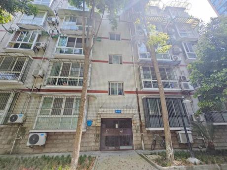【欣盛家园】温江区柳城镇南熏大道二段630号“欣盛家园”9栋4单元3层6号住宅及室内家具家电