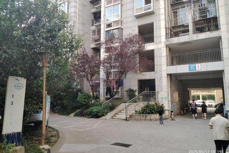 【龙湖丽景】成都市成华区火神庙路63号1栋3单元4层401号的住宅