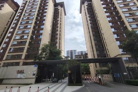 【中洲·天府珑悦】四川省成都市新津区普兴街道源泉街108号6栋1单元7层702号不动产
