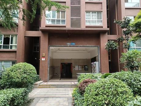 【合能珍宝琥珀一二期】四川省成都市温江区涌泉花土路1519号17栋1单元10楼1002号住宅用房