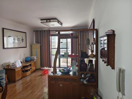 【中都·澳海蓝湾】位于南宁市江南区石柱岭一路3-1号中都·澳海蓝湾10号楼1单元602号房产