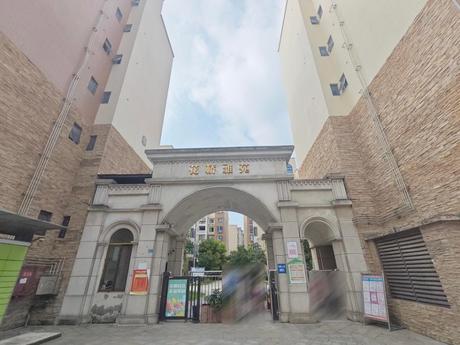 【花桥雅苑】成都市新津花桥街道蔡湾街1274号附16号11栋1单元6层601号房屋