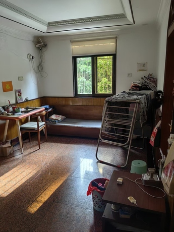 【明秀小区】南宁市西乡塘区明秀东路145号明秀小区4栋1单元201号房