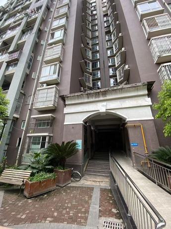 【万基金蓝湾】红光镇广场路北一段50号5栋1单元6楼602号(117.22㎡)
