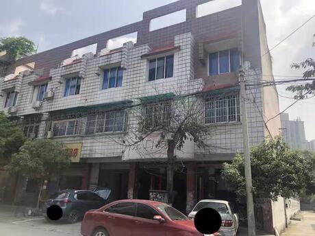 【东升街23.25.27号】崇州市崇阳镇东升街23.25.27号1-3层的住宅