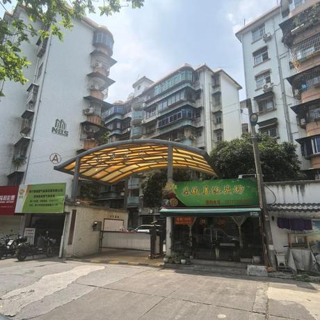 【新景花园】南宁市青秀区园湖南路葛塘巷22号新景花园D栋1单元1层101号不动产