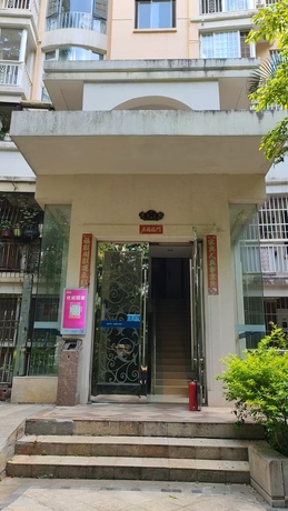 【塞纳维拉花园】南宁市青秀区凤凰岭路6号塞纳维拉花园E1号楼2单元403A号