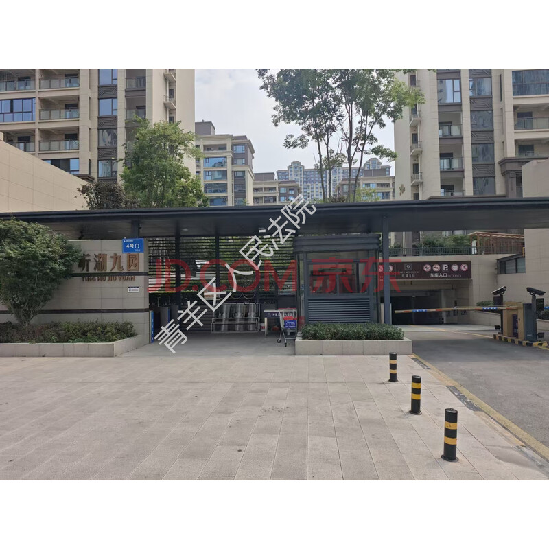 【听湖九园】成都市青白江区凤凰东二路99号6栋3单元10层1001号房屋及附着装修