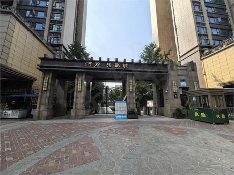 【蓝光乐彩城(二期)】成都市成华区人民塘东一路222号2栋1单元18层1802号