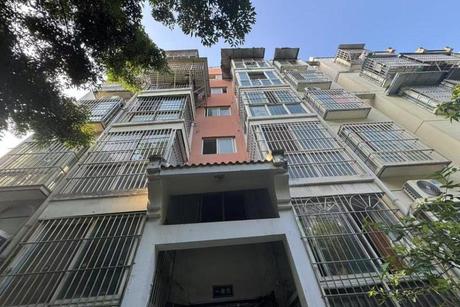 【怡和新居二期】位于四川省成都市龙泉驿区龙泉街道怡居路139号怡和新居二期22栋1单元3层3号的住宅一处