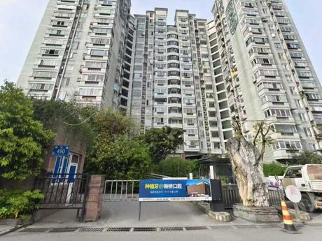 【绿杨新村】成都市金牛区蜀汉路490号2栋1单元6层6号房屋及附着装修